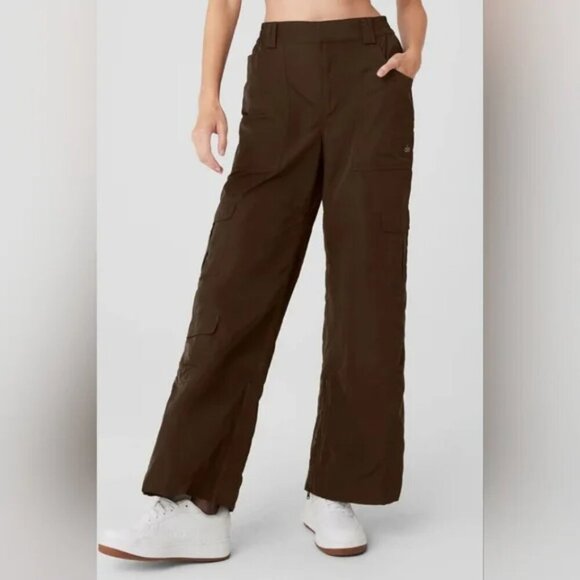 ALO Yoga Pants - Alo Yoga High Waist Ski Moto Puffer Pant in Espresso Brown Size Medium